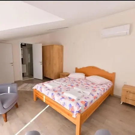 别墅 Meryi Oeluedeniz 费特希耶